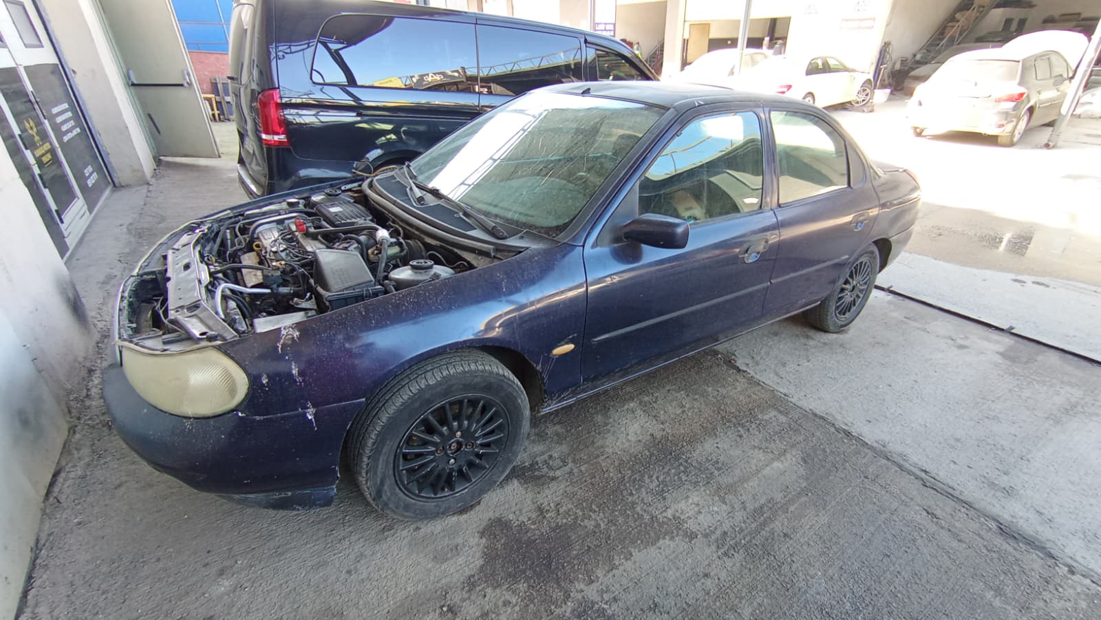 FORD MONDEO 1997 OTOMATİK TEMİZ BİNİCİ ARACI